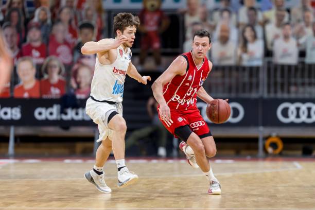 压倒性优势 压倒性优势